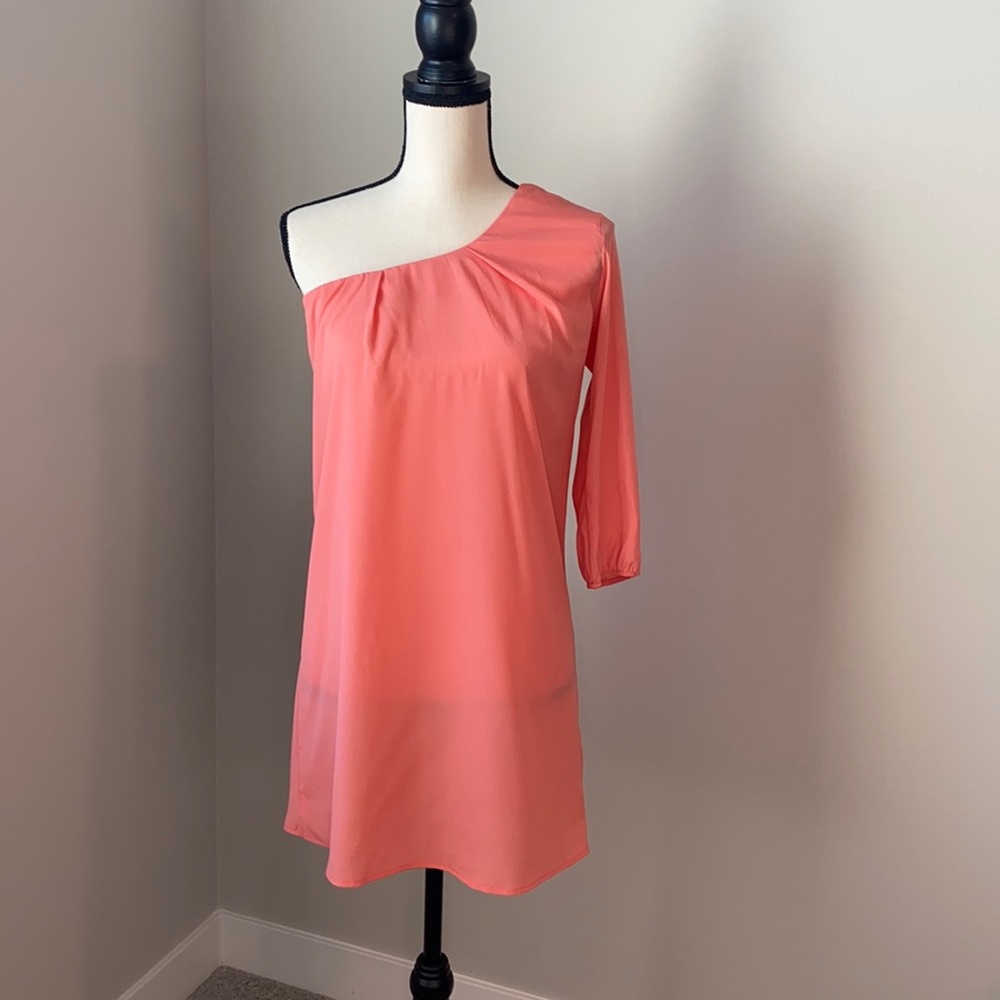 One shoulder dress